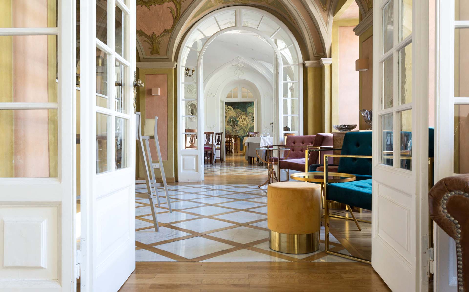 Hotel "Mediterraneo"